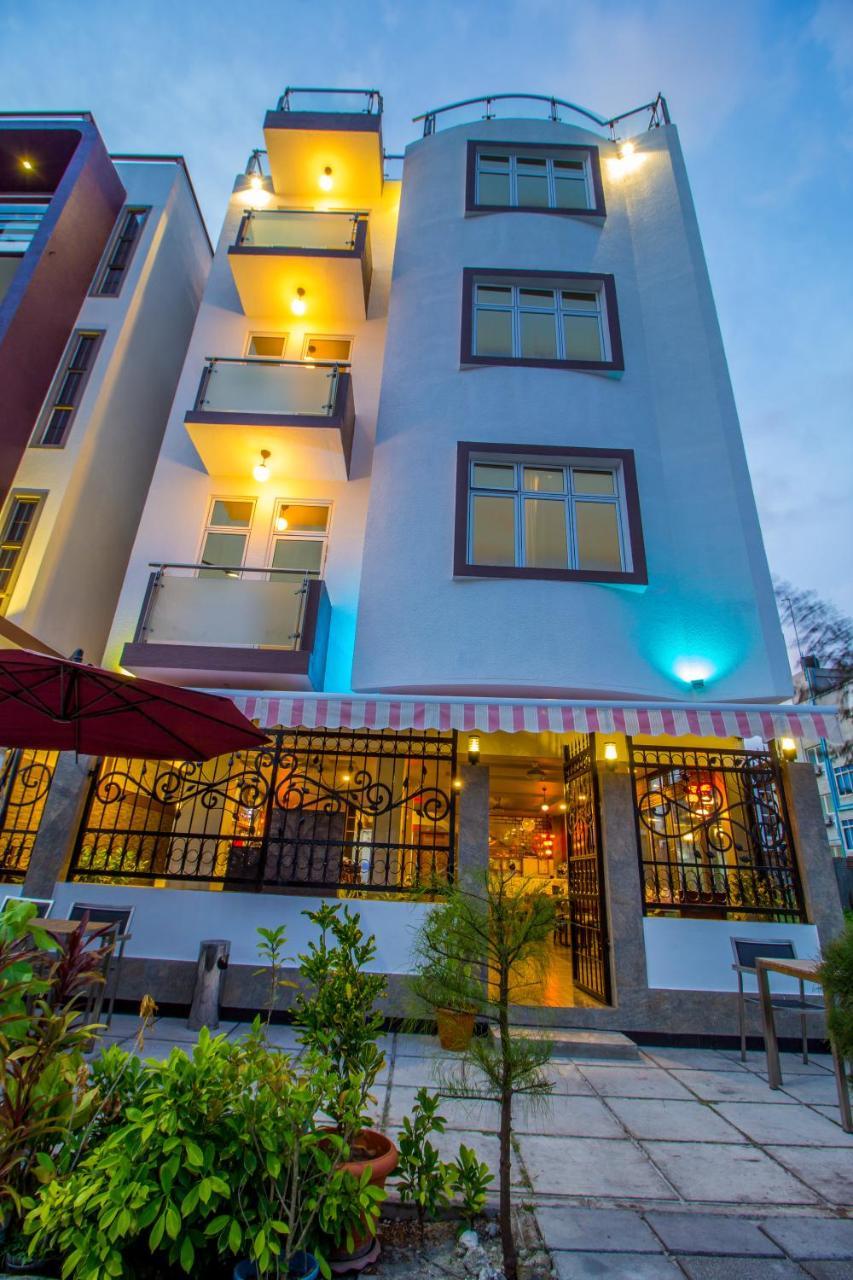 Airport Comfort Inn Premium Hulhumalé Buitenkant foto